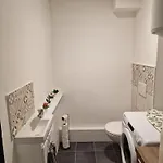 Comme A La Maison *